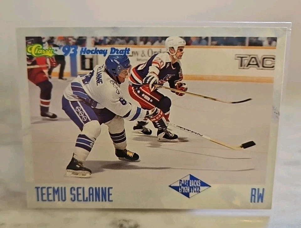 1993 Classic Hockey Draft Flashbacks: Teemu Selanne #124 - Jokerit Helsinki - NM - Image 1 of 2