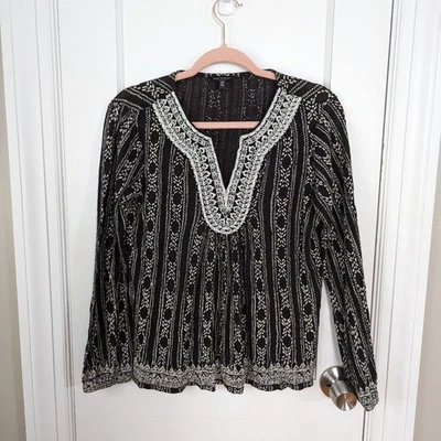 Lucky Brand | Top túnica negro bordado cuello en V talla mediana Foto 1 de 4