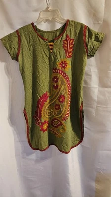 Womens Size Small Green And Red Embroidered Paisley Tunic - Image 1 of 4