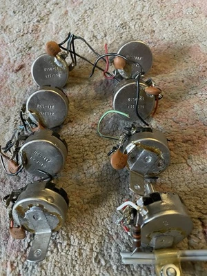 Vtg Clarostat Potentiometer Lot (8) RES 117 19 7512. - Image 1 of 4