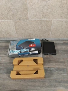 Smartdisk FDUSB-B2 USB 3.5" floppy Drive with USB Black Win 98SE, ME, XP, Mac - Picture 1 of 16