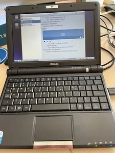 Netbook Asus Eee PC 900, Celeron 900 MHz, 1 GB RAM, 20 GB SSD - Imagen 1 de 5