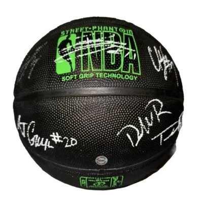 2024-25 MILWAUKEE БАКСЫ КОМАНДЫ ПОДПИСАННЫЙ БАСКЕТБОЛ NBA GIANNIS LILLARD MIDDLETON СЕРТИФИКАТ ПОДЛИННОСТИ - Изображение 1 из 4