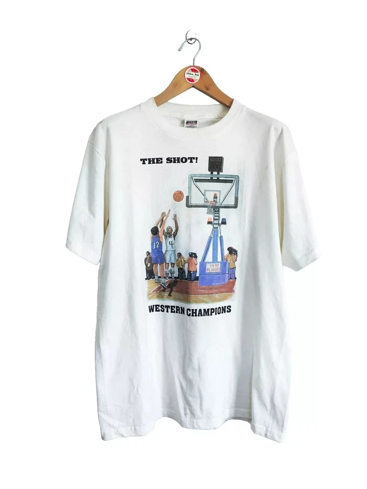 Camiseta de Colección Rara "The Shot" Stockton vs Barkley Caricatura 1997 Playoffs NBA Foto 1 de 4