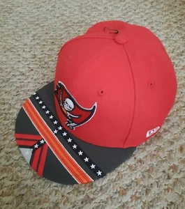 New Era Fanatics 9FIFTY Snapback Adjustable 19 NFL Draft Tampa Bay Bucs Red Hat - Picture 1 of 5