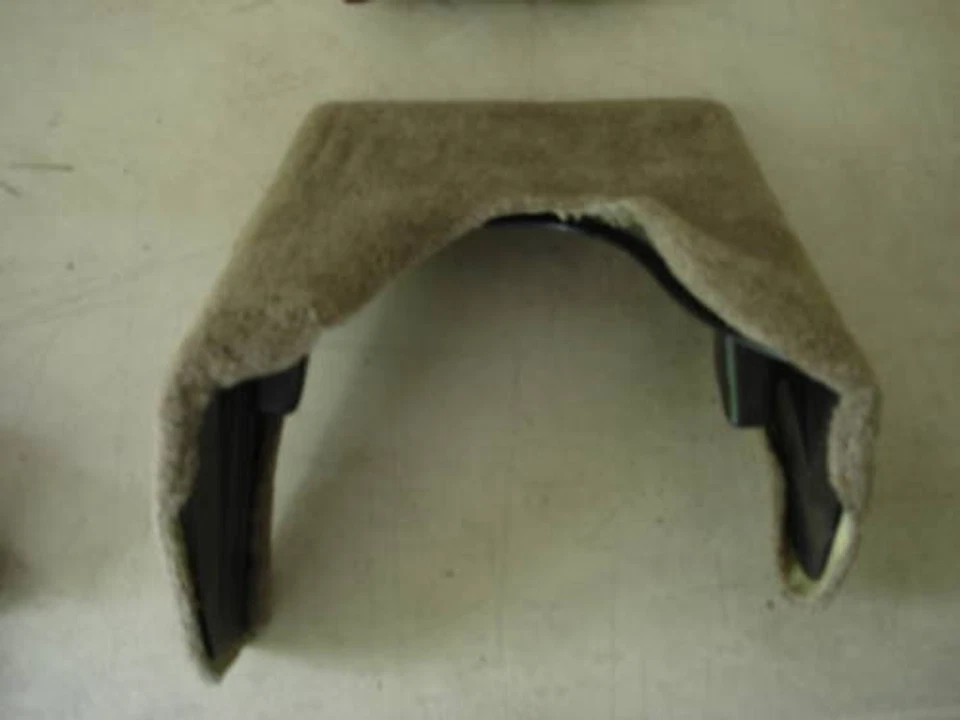 Cubierta alfombra consola delantera cadillac seville 92 93 94 95 96 97 Foto 1 de 1