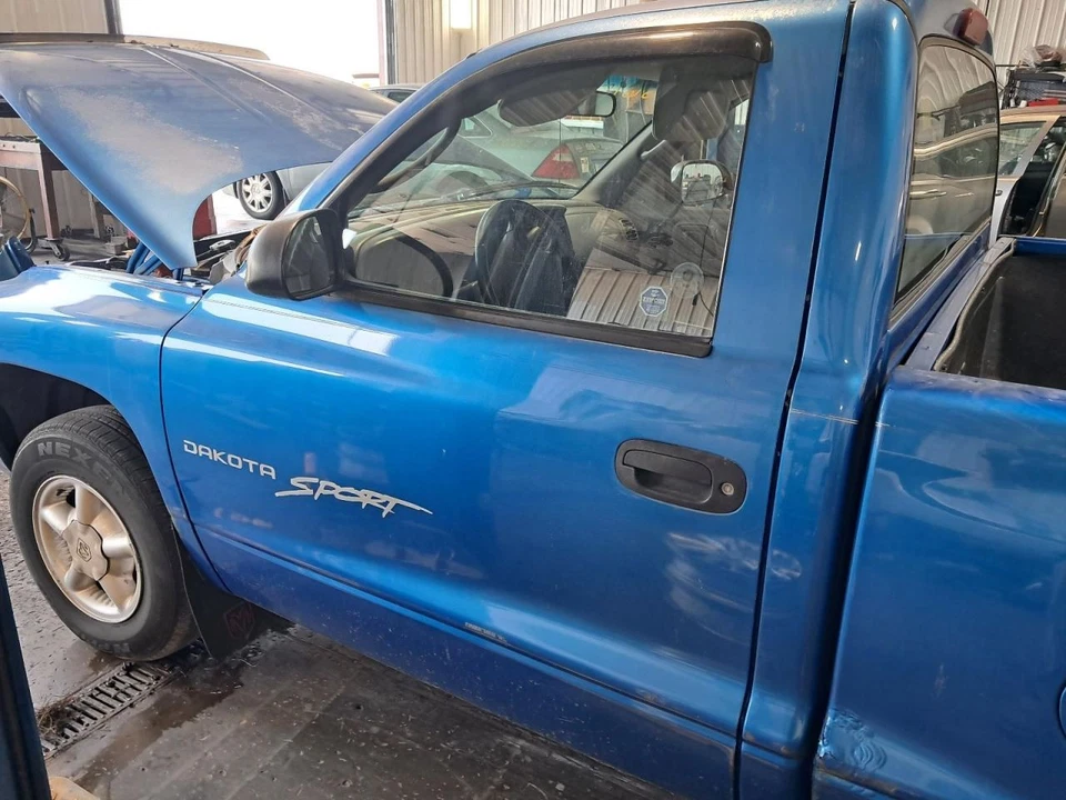 2000 Dodge Dakota Driver Front Door Used 2DR Manual Local Pick Up Only Foto 1 de 4