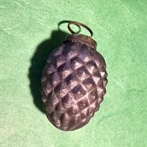 Christbaumschmuck Weihnachtsschmuck Biedermeier Kugel Zapfen  7cm Glas Schwarz - Bild 1 von 2