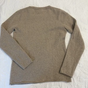 J. Crew Women's 100% Cashmere Sweater  Size L Camel Beige For CRAFTS - AS IS - Bild 1 von 5