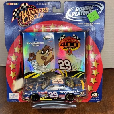 WC Harvick #29 Looney Tunes Taz 1:43 Monte Carlo 400 Revancha Doble Platino Foto 1 de 4