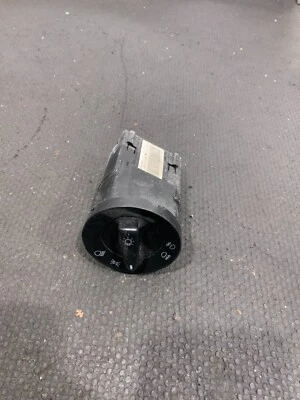 2006 VOLKSWAGEN PASSAT B5 ПЕРЕКЛЮЧАТЕЛЬ УПРАВЛЕНИЯ ФАРАМИ #2 - Изображение 1 из 3