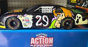 SCOOBY DOO #29 1996 MONTE CARLO 1:24 DIECAST CAR New Boxed! - Picture 1 of 2