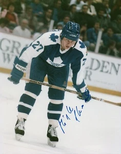 Miroslav Ihnacak Signed Hockey Photo 8x10 - Picture 1 of 1