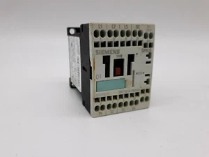 Siemens 3RT1015-2KB42 SIRIUS Contactor Relay - Picture 1 of 5