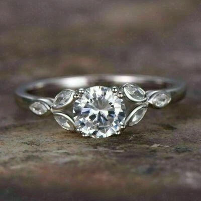 1.30Ct White Round Simulated Diamond Engagement Ring Solid 925 Sterling Silver - Image 1 of 3