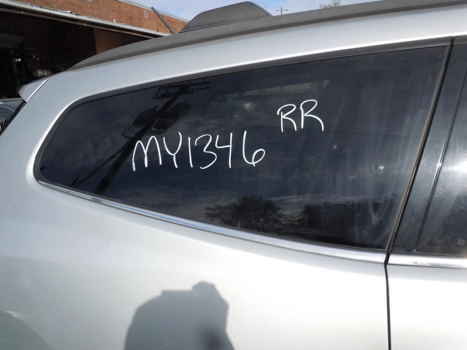 2009 - 2017 雪佛兰 Traverse 后四分之一窗玻璃乘客右右手原始设备制造商 — 第 1/1 张图片