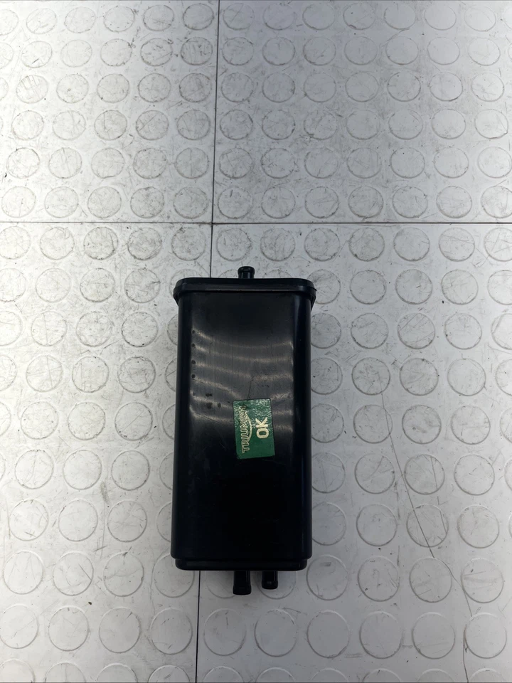 Triumph Daytona 675R 675 2013 bote de evaporación captura de emisiones lata de carbono OEM Foto 1 de 4