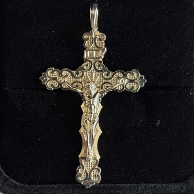 10K Solid Gold 3D Christian Religious Fine Jewelry Unisex Pendant Diamond Cut - Image 1 of 3