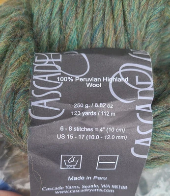 CASCADE YARNS Magnum 2 NEW Skeins Heather Moss #9338 1 skein 250gr/8.8 oz skein - Image 1 of 3