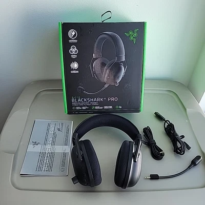 Razer BlackShark V2 Pro Wireless Gaming Headset THX 7.1 for PC Mac - No Dongle - Image 1 of 4