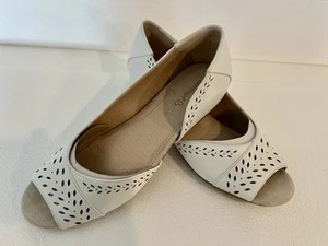 Baretraps Damenschuhe Macayla weiß 11M flache Schuhe neu – ohne Karton - Bild 1 von 7
