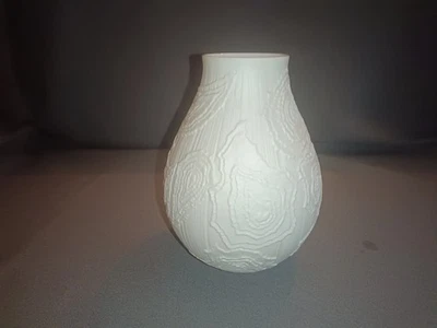 Vase AK KAISER W. GERMANY Biskuit-Porzellan, weiß,  Relief - Bild 1 von 4