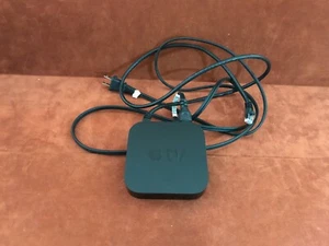 Transmisor multimedia HD APPLE TV 3ª generación ~ A1469 ~ Incluye cable de alimentación y cable HDMI - Imagen 1 de 5