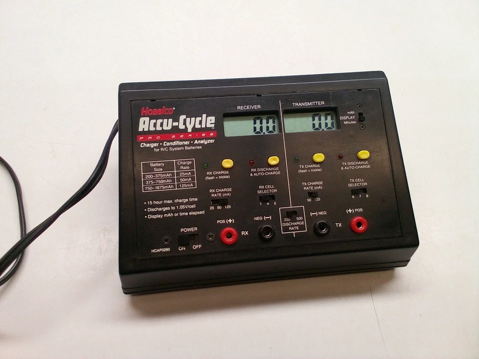 Hobbico Accu-cycle Pro Series Charger Conditioner Analyzer HCAP0260