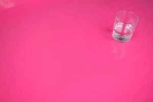 PLAIN BRIGHT PINK VINYL WIPE CLEAN PVC TABLECLOTH - Picture 1 of 1
