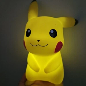 2017 Nintendo Pokémon Pikachu Battery LED Night Light Lamp Mood Light - Picture 1 of 8