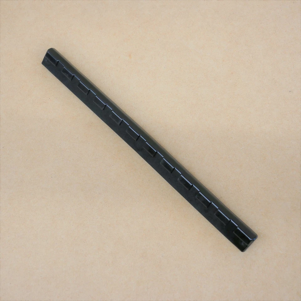 Toyota LandCruiser J7 Edge Guard Strip Running Board LJ70 LJ73 HZJ74 HZJ75 HZJ78 - Image 1 of 1