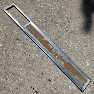 Оригинальная отделочная панель для салона приборной панели со стороны пассажира для Chevrolet Impala 1971-1976 годов выпуска (без кондиционера) - Изображение 1 из 4