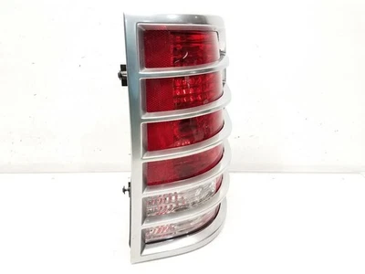 2002-05 Mercury Mountaineer Passenger Right Tail Light - Quarter *CHROME PEEL* - Image 1 of 4