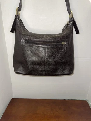 Bolso Bandolera Liz Claiborne Cuero Guijarro Negro Herrajes Dorados Correa Ajustable Foto 1 de 4
