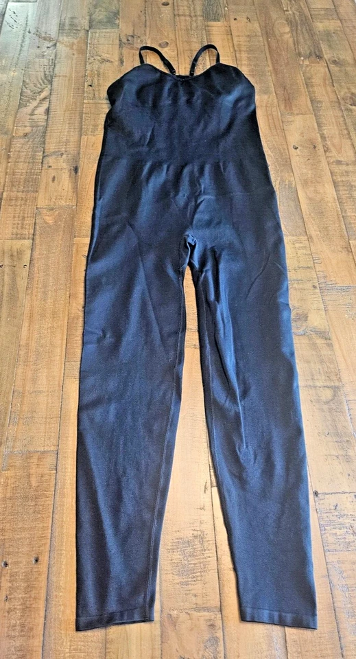 Розовый Sport (Victoria's Secret) тренировки/тело комбинезон (размер средний 170/72A) черный - Изображение 1 из 4