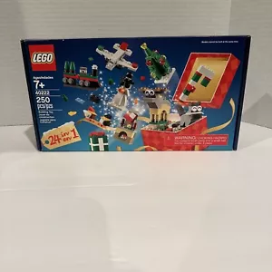 LEGO 24 in 1 Christmas Set, 250 pcs 40222 Limited Edition Factory Sealed - Picture 1 of 6