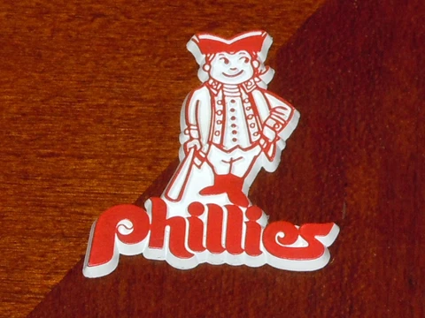 PHILADELPHIA PHILLIES Vintage MLB RUBBER Baseball FRIGE MAGNET Standings Board Cover