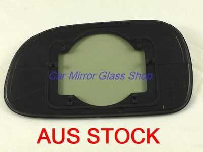 RIGHT DRIVER SIDE TOYOTA CORONA AT190,ST191,CT190 1992-1995 MIRROR GLASS - image 1 of 2