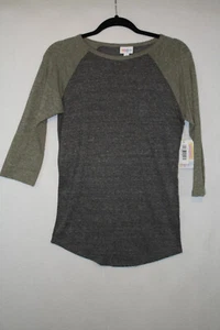 T-shirt nuova con etichette LuLaRoe taglia XS top Randy grigio erica oliva maniche 3/4 raglan - Foto 1 di 4
