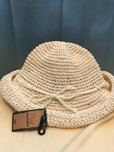 Hat D & Y Womens Cloche One Size Fits Most Straw Look Braided Band Packable nwt - Picture 1 of 3