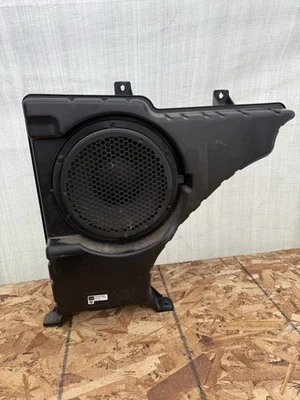 ALTAVOZ SUBWOOFER Dodge Journey 2008-2019 Foto 1 de 4