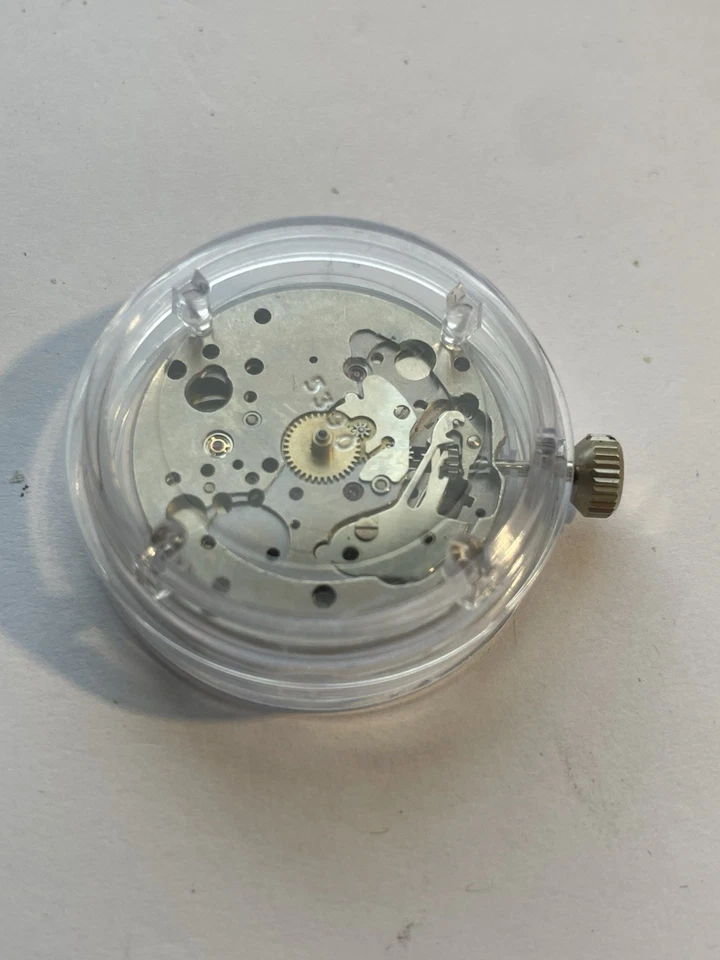 Junghans Mechanical Manual Winding Movement 623 - Image 1 of 3