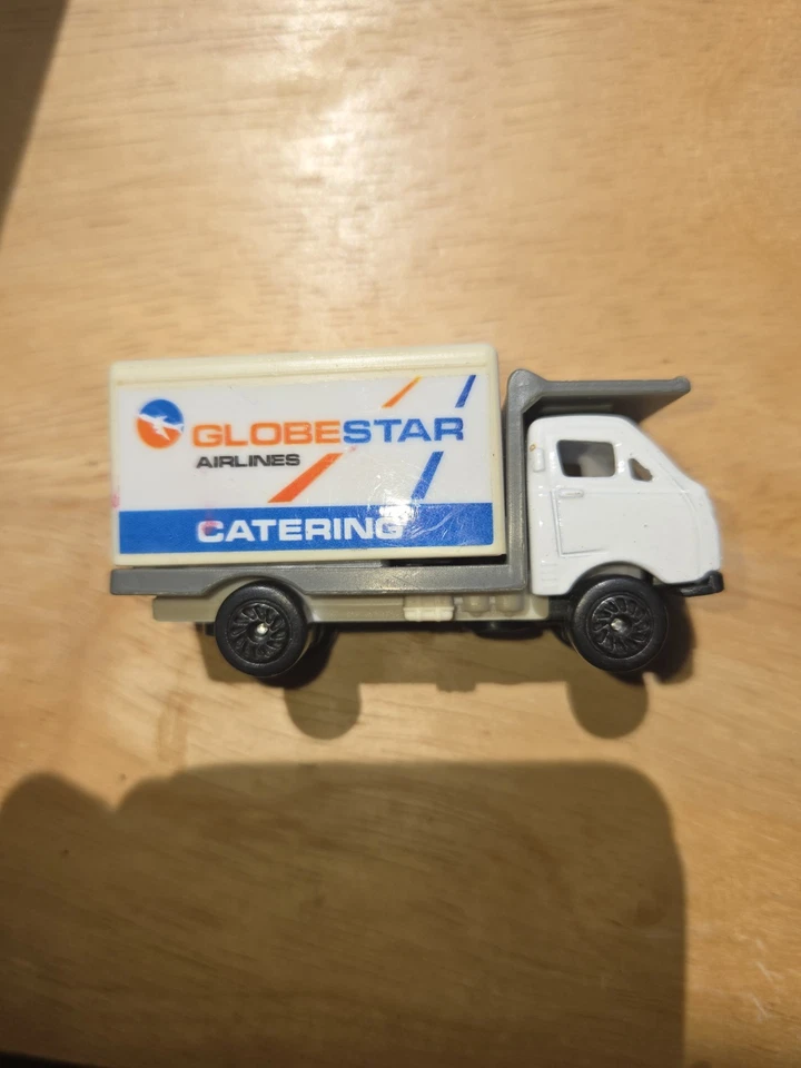 Toyota Hi-Ace Airport Catering Daxiang 3 polegadas 1995 fundido solto em escala 1/64 - Imagem 1 de 1