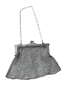 Borsa a mano in rete argento Art Nouveau primi '900 - portamonete tedesco saldato - Foto 1 di 18