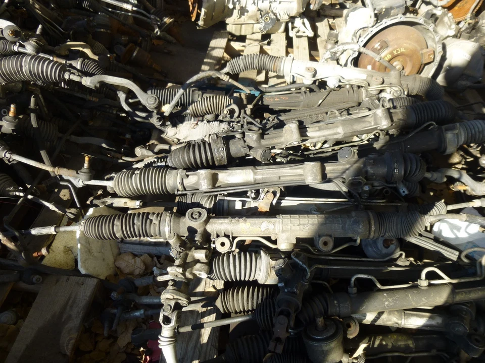 2001 2002 2003 2004 2005 2006 2007 2008 JAGUAR X-TYPE STEERING RACK PINION - Image 1 of 1