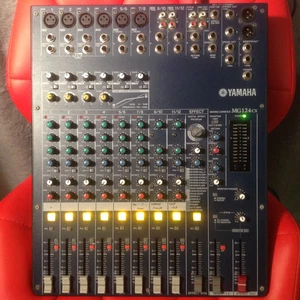 Yamaha MG124CX 12 channel mixer - very good condition, little used - Picture 1 of 1