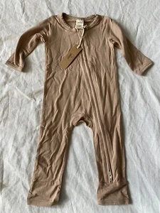Larkspur baby company baby zippered, romper, mushroom size 6-12 months - Picture 1 of 7