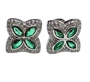 Green color stones shaped like cross surronded with white cubic zirconia earring - Picture 1 of 3