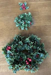 1980s 3 Piece Artificial / Plastic Holly Bush Candle Wreath Christmas Decoration - Picture 1 of 10