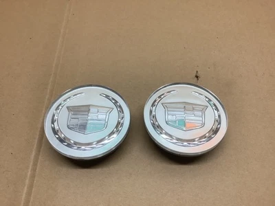 Lote de dos tapas centrales cromadas para Cadillac ATS CTS DTS SRX XLR XTS 2005-2017 9595439 Foto 1 de 3